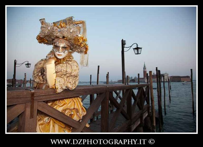 carnevale di venezia - venice carnival 2012 m.jpg